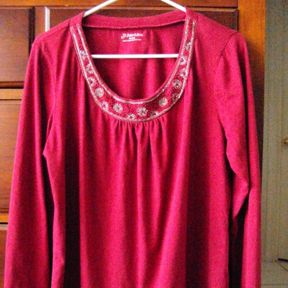 St John's Bay Sequin Maroon Holiday Top Sz XL